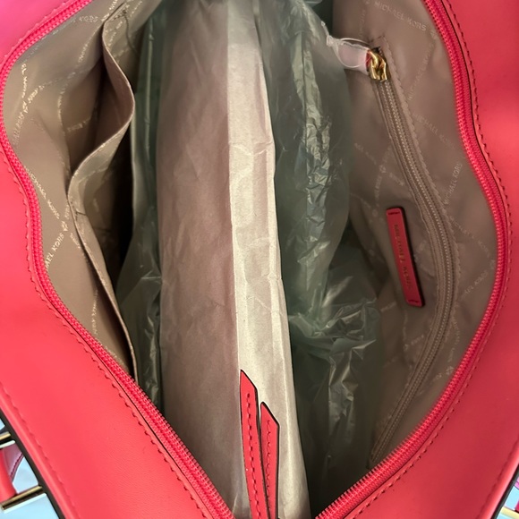 Michael Kors tote new no tags - Picture 9 of 9